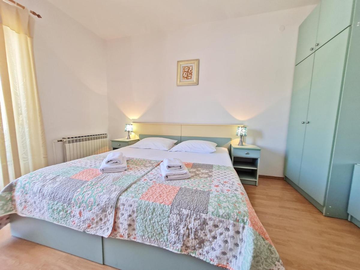 Rooms And Apartments Porat Стобреч Екстер'єр фото