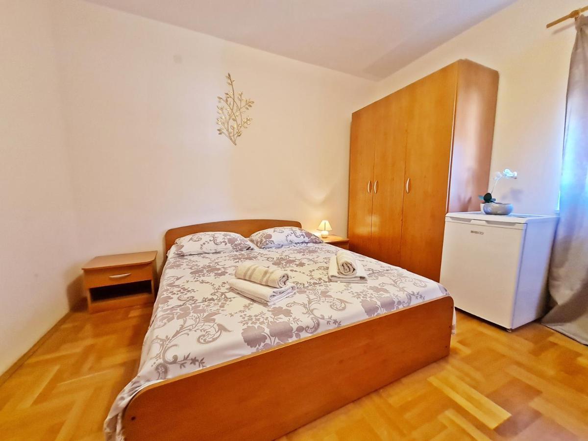 Rooms And Apartments Porat Стобреч Екстер'єр фото