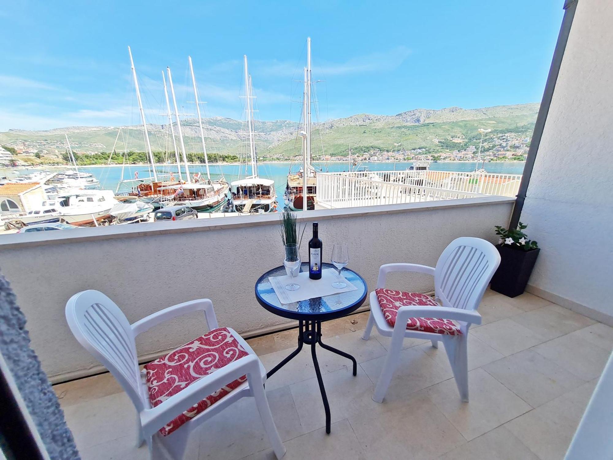 Rooms And Apartments Porat Стобреч Номер фото