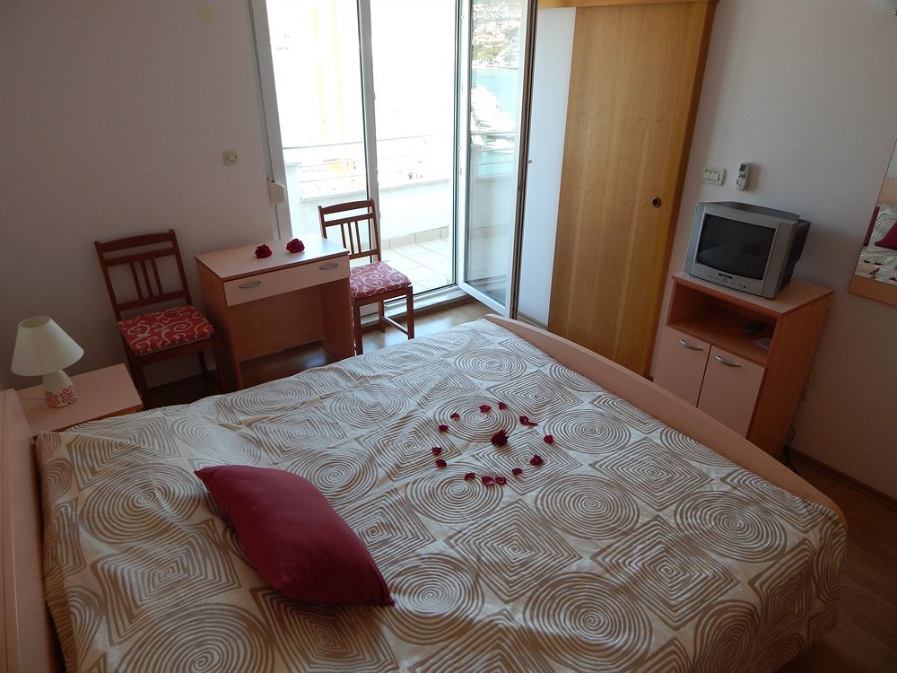 Rooms And Apartments Porat Стобреч Екстер'єр фото